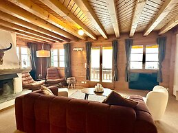 Modern 3 Br Duplex With Huge Panoramic Alps Views