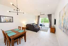 Cable Beach Condo Large Private Patio With BBQ