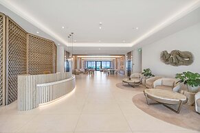 Beachfront 3 Bedroom Luxury Residence
