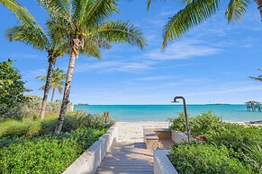 Beachfront 3 Bedroom Luxury Residence