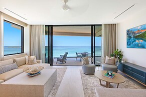 Beachfront 3 Bedroom Luxury Residence