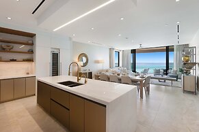 Beachfront 3 Bedroom Luxury Residence