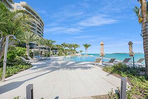 Beachfront 3 Bedroom Luxury Residence