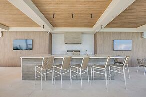 Beachfront 3 Bedroom Luxury Residence