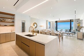 Beachfront 3 Bedroom Luxury Residence