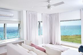 Lilypad Luxurious Cliffside Villa With Stunning Sea Views