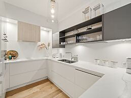 Cocos Apartment at Palm View Collective