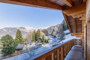 Luxury 10 pax Chalet With Incredible Views Garage