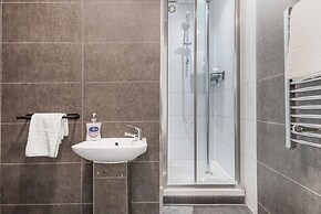 Charming 2 Bed-ensuites Fast Wi-fi