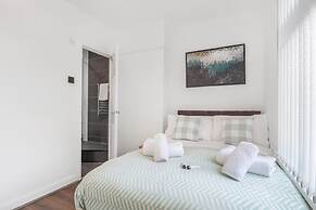 Charming 2 Bed-ensuites Fast Wi-fi