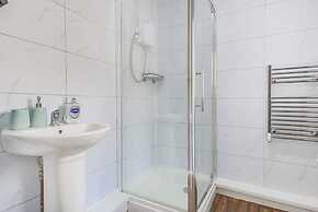 Charming 2 Bed-ensuites Fast Wi-fi