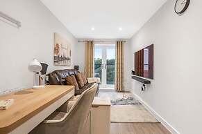 Harmony 5 Mins to City Centre Balcony Fast Wifi