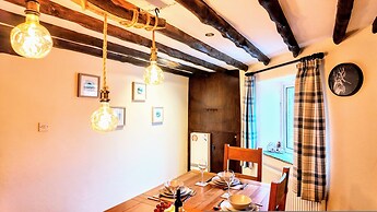 Haycombe Farm Cottage