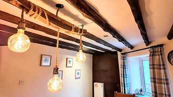 Haycombe Farm Cottage