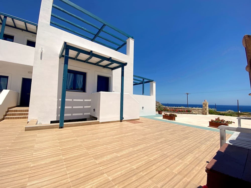 Michail Suites Afiartis Diakoftis