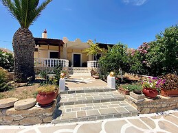 Michail Suites Afiartis Diakoftis