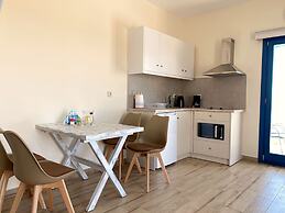Michail Suites Afiartis Christou Pigadi