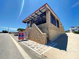 Michail Suites Afiartis Christou Pigadi