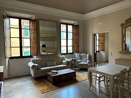 Tuscan Palace - Venturi Apartment