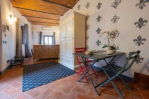 Tuscan Palace - Petit Apartment