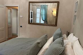 Tuscan Palace - Avignonesi