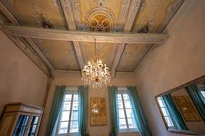 Tuscan Palace - Avignonesi