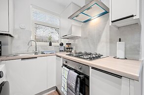 Modern 3-bedroom Home With Garden