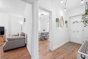 Modern 3-bedroom Home With Garden