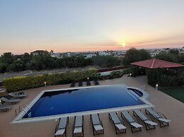 Orchard Blossom Private Villa With Pool