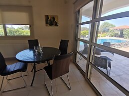 Orchard Blossom Private Villa With Pool