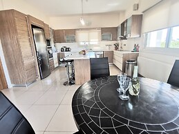 Orchard Blossom Private Villa With Pool