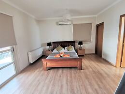 Orchard Blossom Private Villa With Pool