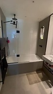 Central Wembley 2BR Modern Clean Connected