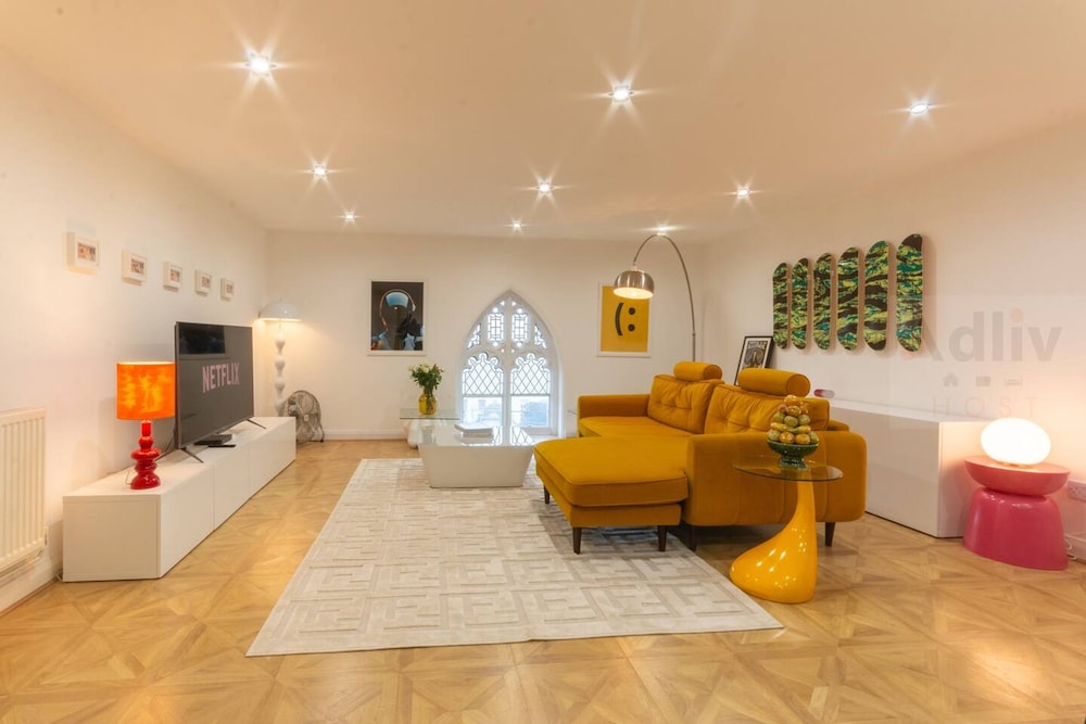 Stunning Chapel Margate Hideaway by Adliv