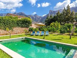 Beautiful Mallorcan Villa With Pool in Soller