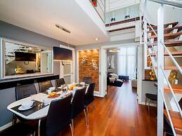 Victoria City Center 2 Downtown Luxury Duplex
