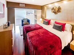 Victoria City Center 1 Downtown Luxury Duplex