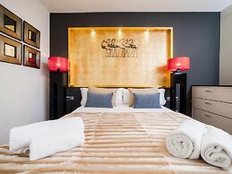 Victoria City Center 1 Downtown Luxury Duplex