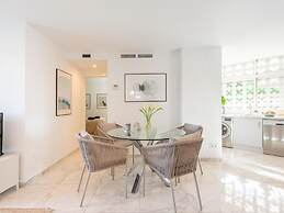 Azahara1 Beautiful Apartment Frontline Golf