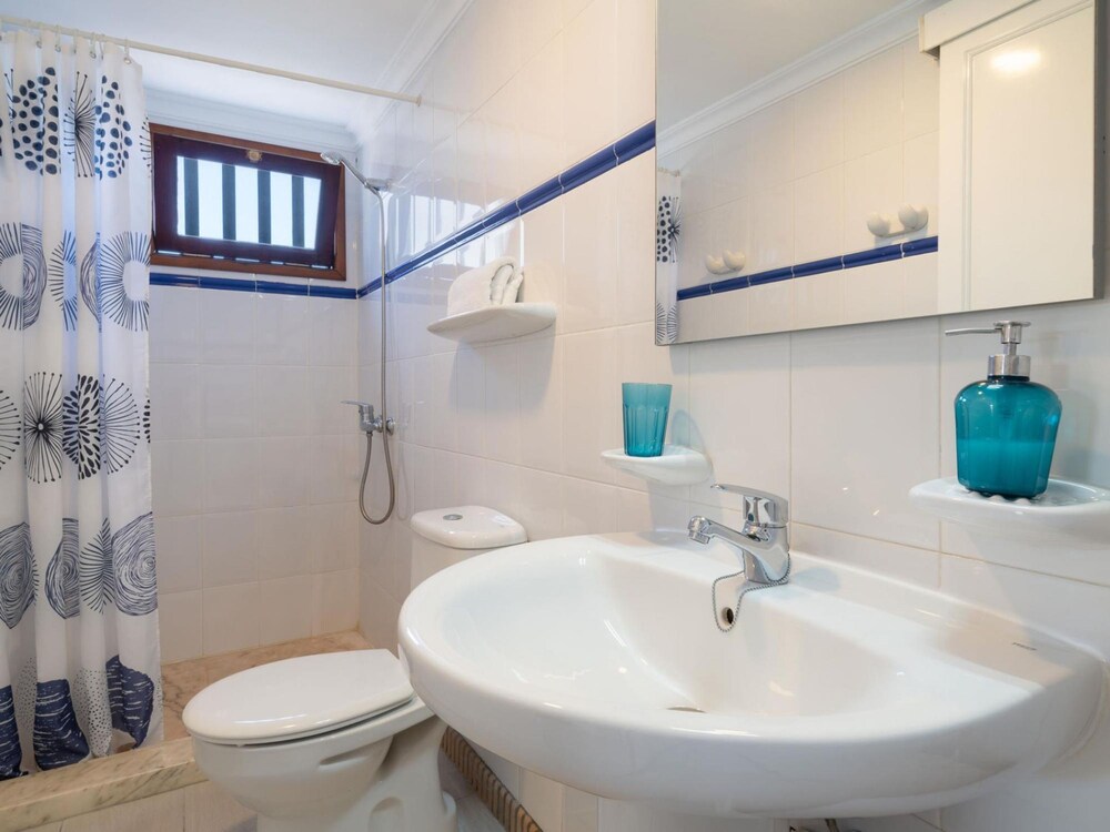Apt 27 Papagayo