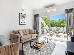 Agrupadas Beautiful Duplex With Amazing Location
