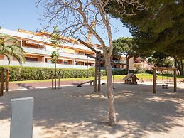 Beachfront Sunny Apartment Sea Mountain View