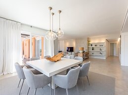 Los Belvederes a Spacious and Luxury Apartment
