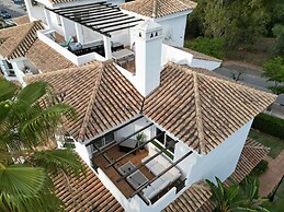 Los Naranjos Beautiful 1 Bedroom Penthouse
