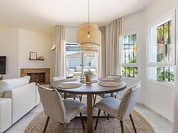 Los Naranjos Beautiful 1 Bedroom Penthouse
