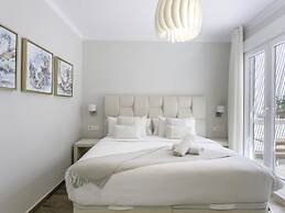 Sitges Centre Mediterranean House 5 Bedroom