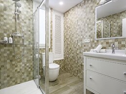 Sitges Centre Mediterranean House 5 Bedroom