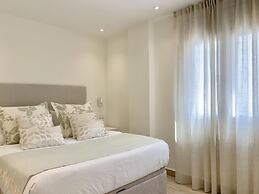 Sitges Spaces Oasis Suites