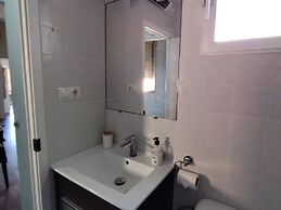 Luminous Flat in Great Location