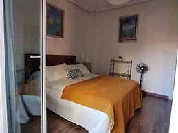 Luminous Flat in Great Location